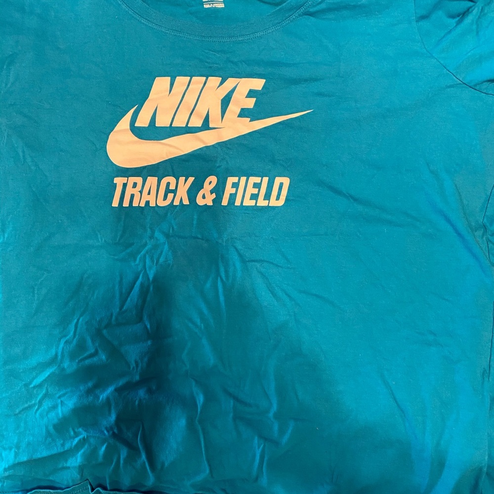 Nike t-shirt